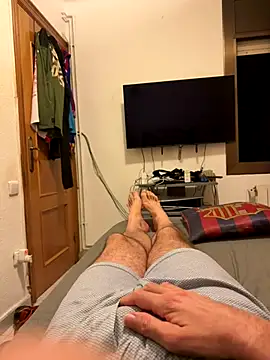 gigolobcn online show from September 12, 3:17 am