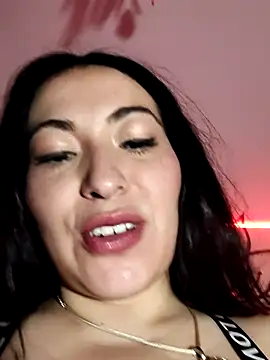 angelicroose2 online show from December 19, 10:50 pm