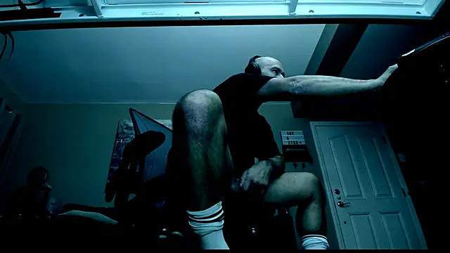 LeeCox online show from February 4, 7:18 am