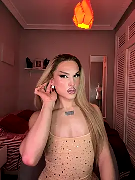 Snapshot of lacattiva chatting on November 18, 5:06 pm lacattiva online show from November 18, 5:06 pm