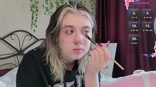 IrisSoCute online show from September 10, 4:23 am