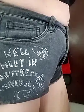 tany90 online show from October 8, 7:33 pm