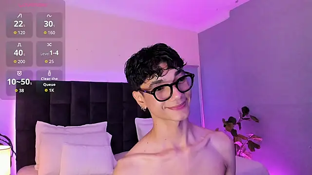 Phillicious   online show from November 5, 10:54 pm