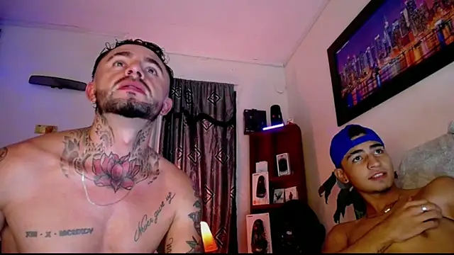 Edwardjonnes online show from February 3, 6:40 am