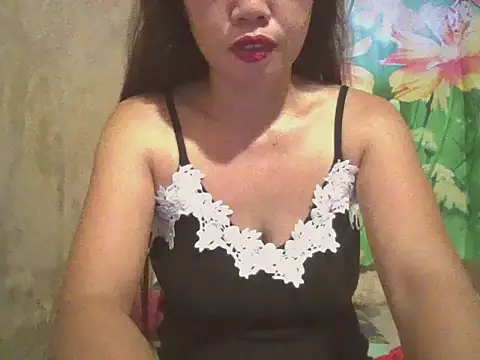 Snapshot of sexymorenal18 chatting on September 19, 2:24 am sexymorenal18 online show from September 19, 2:24 am