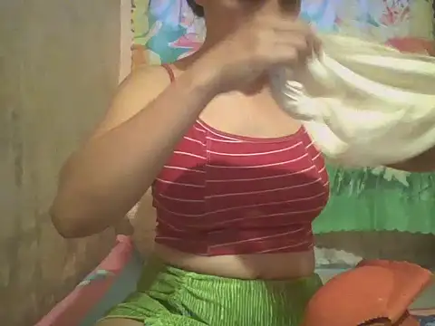 Snapshot of sexymorenal18 chatting on September 25, 2:04 am sexymorenal18 online show from September 25, 2:04 am