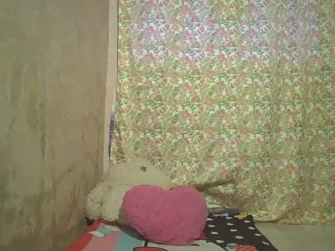 Snapshot of sexymorenal18 chatting on October 14, 2:01 am sexymorenal18 online show from October 14, 2:01 am