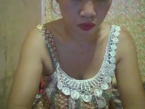 Snapshot of sexymorenal18 chatting on November 17, 1:22 am sexymorenal18 online show from November 17, 1:22 am