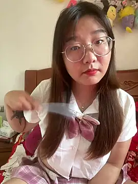 sisi-maiden online show from June 20, 6:05 am