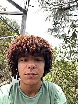 Snapshot of Alexis_Spicter chatting on September 12, 6:52 pm Alexis Spicter online show from September 12, 6:52 pm