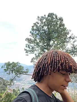 Snapshot of Alexis_Spicter chatting on September 20, 5:58 pm Alexis Spicter online show from September 20, 5:58 pm