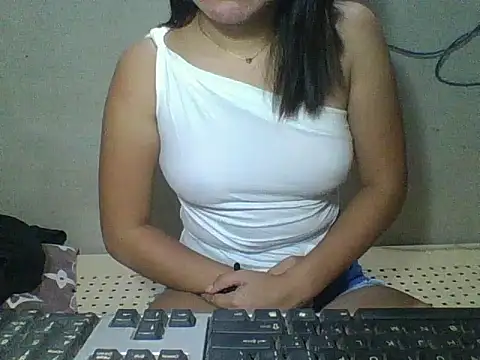 Skinny PinayGirljust18 online show from May 18, 8:03 pm