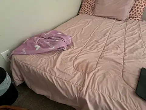MissElizabethXoXo online show from June 8, 11:38 pm
