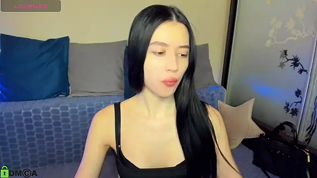 SelinLi online show from March 1, 8:38 am