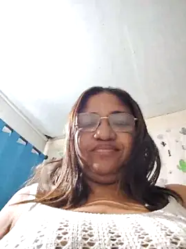 Snapshot of Avannay chatting on February 21, 2:01 am Avannay online show from February 21, 2:01 am