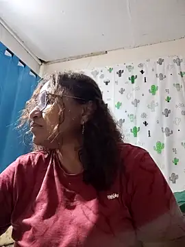 Snapshot of Avannay chatting on April 8, 12:43 am Avannay online show from April 8, 12:43 am