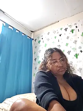 Snapshot of Avannay chatting on April 17, 1:52 am Avannay online show from April 17, 1:52 am