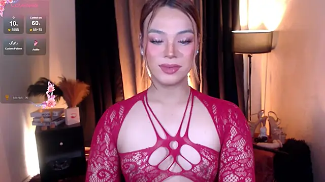 IamRaeganDolls69 online show from May 30, 12:19 am
