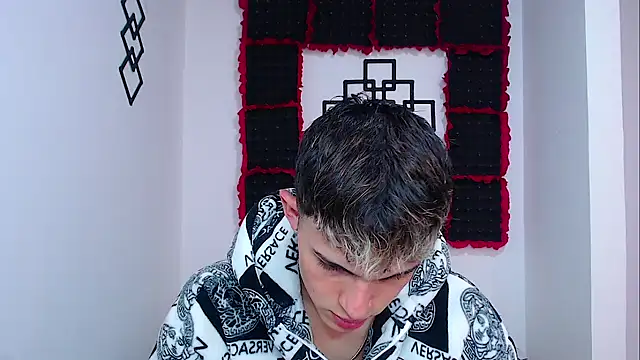 john vichenso online show from January 8, 10:01 pm