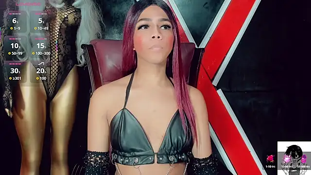 Snapshot of Britany_montiel chatting on September 19, 7:47 pm Britany montiel online show from September 19, 7:47 pm