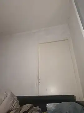 zeousseelphie online show from April 30, 5:41 pm