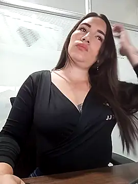 Snapshot of xxx_Alice_ chatting on October 2, 11:28 am xxx Alice  online show from October 2, 11:28 am