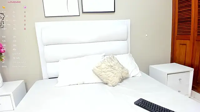 Dani rosse  online show from February 12, 12:55 pm