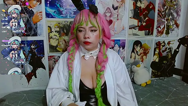 Snapshot of Lil-La chatting on October 12, 11:31 am Lil-La online show from October 12, 11:31 am