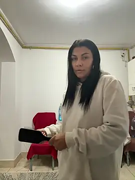 Snapshot of MiaKiittyy chatting on September 9, 9:47 pm MiaKiittyy online show from September 9, 9:47 pm