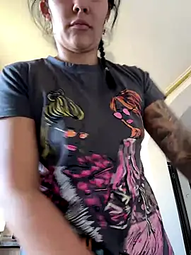 Snapshot of MiaKiittyy chatting on September 22, 2:08 pm MiaKiittyy online show from September 22, 2:08 pm