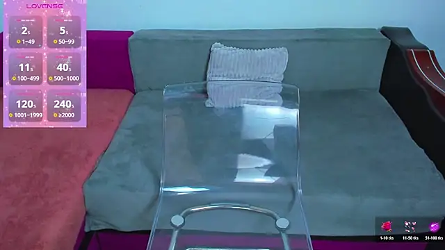 Snapshot of MiaKiittyy chatting on October 19, 5:57 pm MiaKiittyy online show from October 19, 5:57 pm