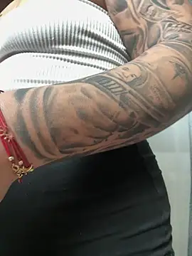 MiaKiittyy online show from March 25, 11:11 pm