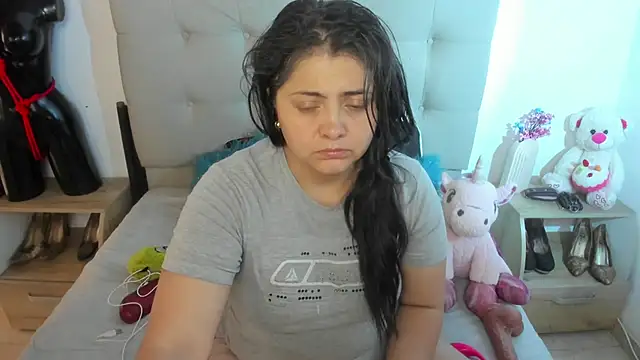 Snapshot of TifanyAmazinng chatting on November 27, 12:29 pm TifanyAmazinng online show from November 27, 12:29 pm