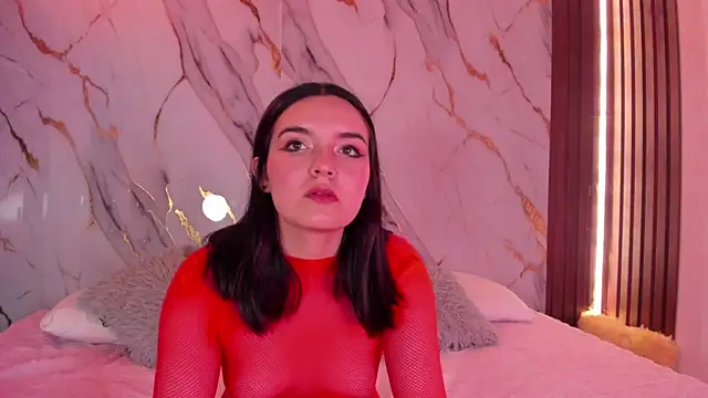 Snapshot of alicecute77 chatting on September 29, 2:27 am alicecute77 online show from September 29, 2:27 am