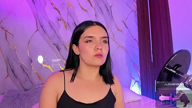 Snapshot of alicecute77 chatting on January 12, 2:17 am alicecute77 online show from January 12, 2:17 am