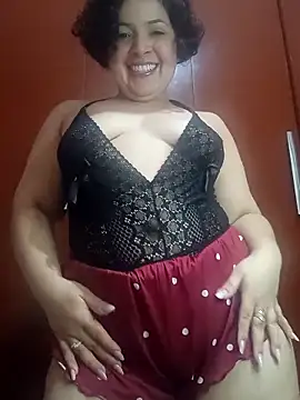 Silkenfeet21 online show from April 18, 3:54 am