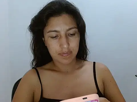 Snapshot of SarahFriendly chatting on June 20, 1:30 am SarahFriendly online show from June 20, 1:30 am