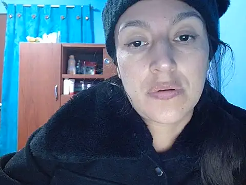 Snapshot of SarahFriendly chatting on June 26, 9:52 pm SarahFriendly online show from June 26, 9:52 pm