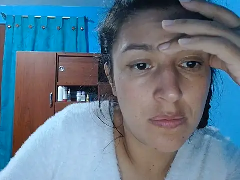 Snapshot of SarahFriendly chatting on July 2, 1:49 am SarahFriendly online show from July 2, 1:49 am