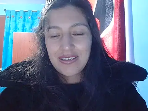 Snapshot of SarahFriendly chatting on July 7, 7:18 pm SarahFriendly online show from July 7, 7:18 pm