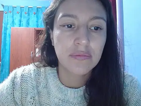 Snapshot of SarahFriendly chatting on July 9, 8:24 pm SarahFriendly online show from July 9, 8:24 pm
