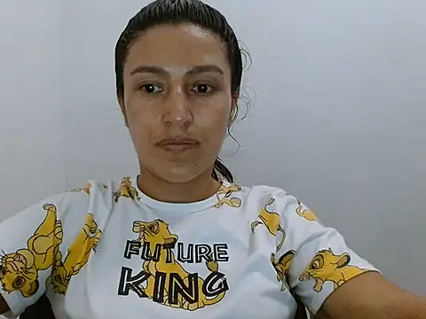 Snapshot of SarahFriendly chatting on July 13, 8:22 pm SarahFriendly online show from July 13, 8:22 pm