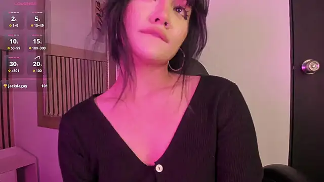 Snapshot of Darky_Doll chatting on February 8, 10:35 pm Darky Doll online show from February 8, 10:35 pm