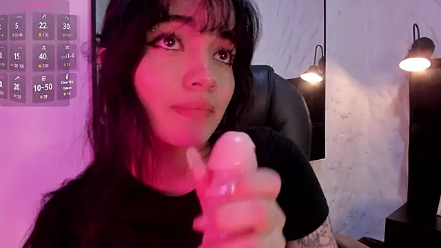 Snapshot of Darky_Doll chatting on February 28, 9:38 pm Darky Doll online show from February 28, 9:38 pm