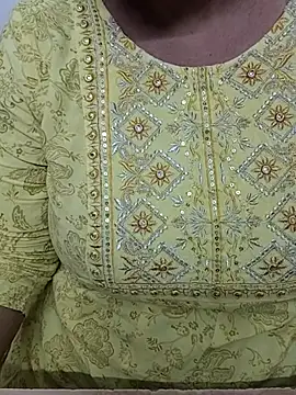 tami lavanya online show from July 3, 1:28 pm