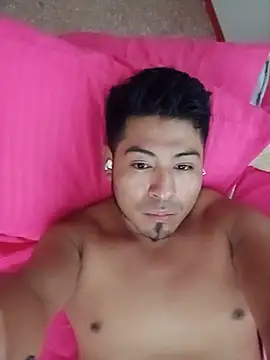 Snapshot of sexoso97@xh chatting on July 16, 2:01 pm sexoso97xh online show from July 16, 2:01 pm