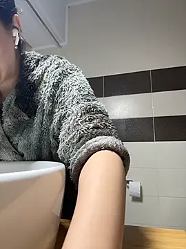 Lexi Storm online show from April 11, 5:56 am