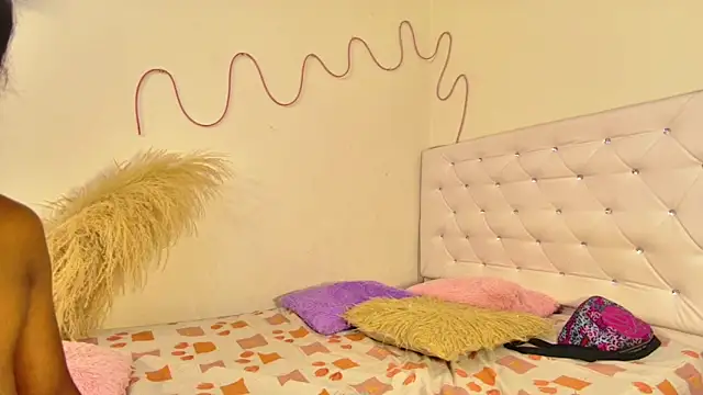 tatixxxvega online show from October 25, 1:18 pm