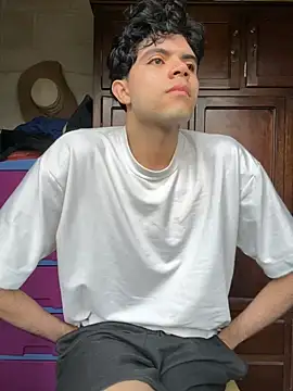 Axel-Mejia online show from November 15, 12:56 pm