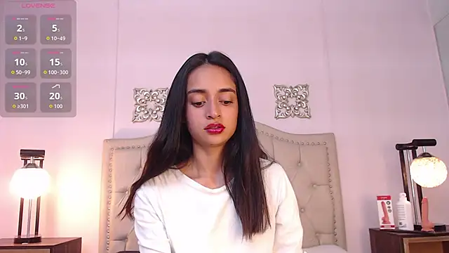 Snapshot of Leilani- chatting on October 11, 1:42 pm Leilani- online show from October 11, 1:42 pm